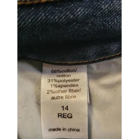 Maurices High Rise Distressed Raw Hem Cropped Jeans Size 14 REG - Picture 6 of 7